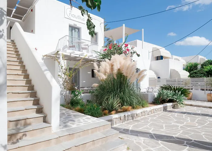 Nautilus Apartments-Suites
